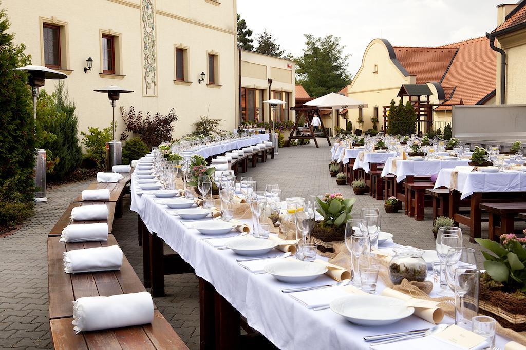 Vinarstvi U Kaplicky Zajeci Exterior photo
