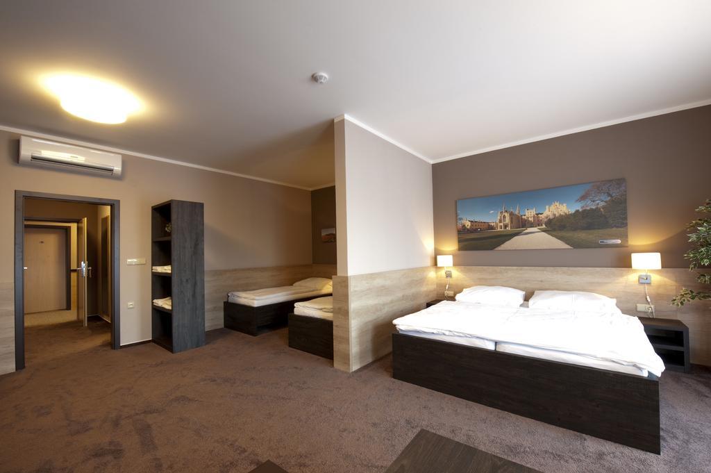 Vinarstvi U Kaplicky Zajeci Room photo