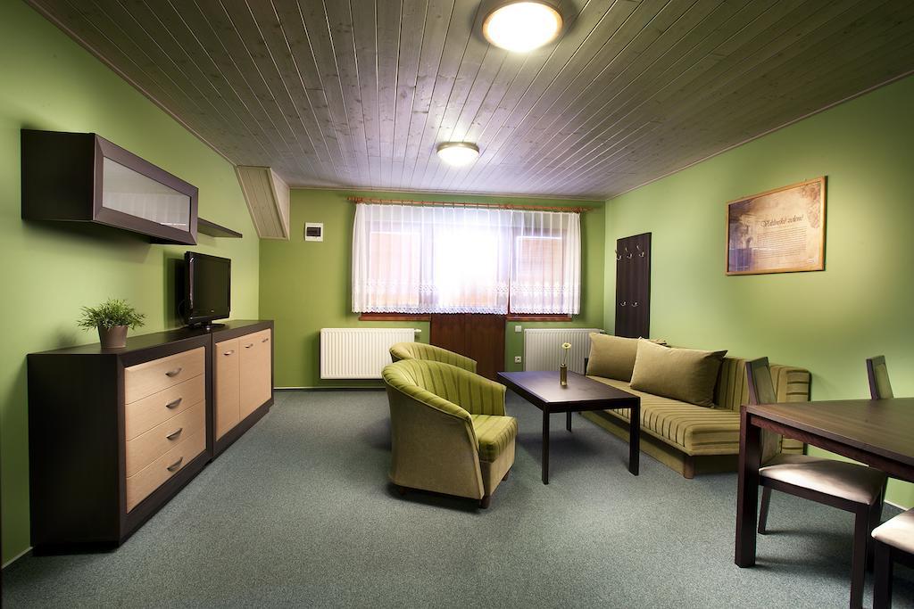 Vinarstvi U Kaplicky Zajeci Room photo